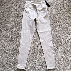 Timeless High Waisted Leggings - Vanilla Cream